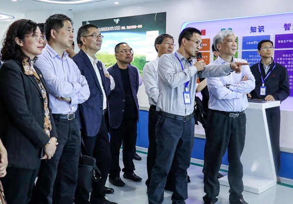 全国人大常委会副委员长丁仲礼莅临芭乐视频APP下载IOS下载网站考察调研 全国人大常委会副委员长丁仲礼莅临芭乐视频APP下载IOS下载网站考察调研