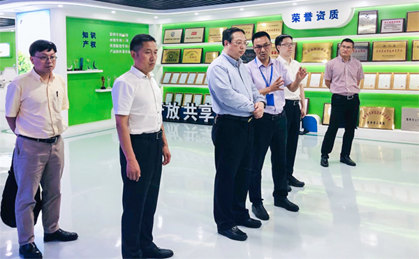 杭州市副市长王宏一行莅临芭乐视频APP下载IOS下载网站调研 杭州市副市长王宏一行莅临芭乐视频APP下载IOS下载网站调研