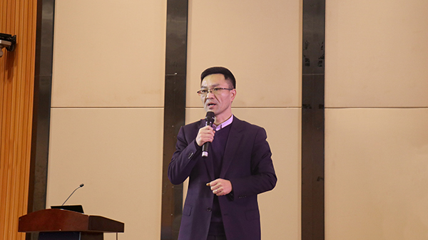 1643159336515453.jpg 陈总 3.jpg